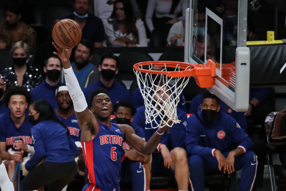 Detroit Pistons player dunking