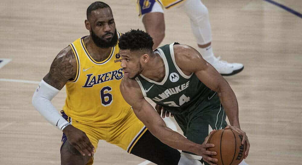 NBA All-Stars Giannis Antetokounmpo and Lebron James