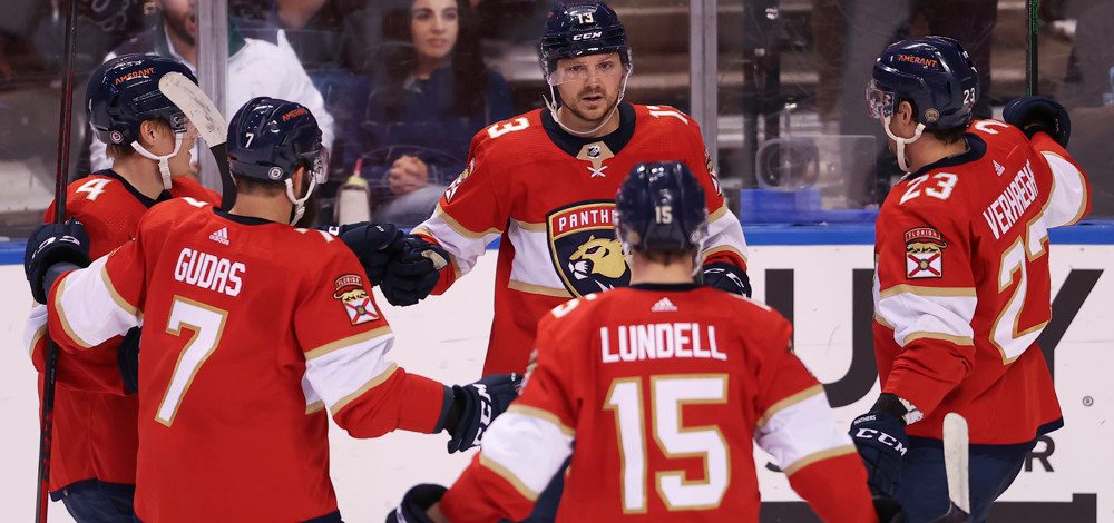 Florida Panthers players celebrate goal