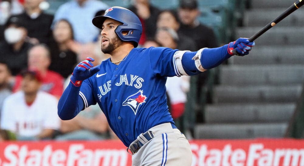 Toronto Blue Jays at Cincinnati Reds odds, picks and predictions