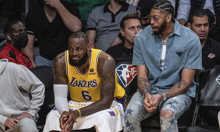 Lebron James and Anthony Davis of Lakers Talk