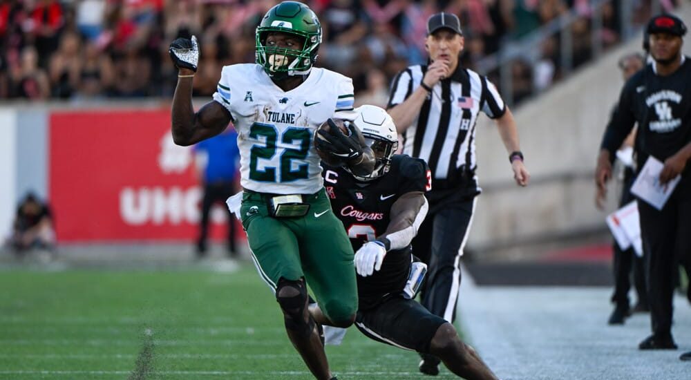 Tulane Football Running Back Breaks Tackle