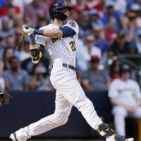 Christian Yelich of Brewers hits home run