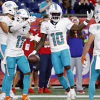 Tyreek Hill scores before Dolphins vs Bills game