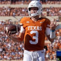 Texas football QB Quin Ewers celebrates college football touchdown