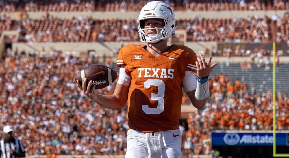 Texas football QB Quin Ewers celebrates college football touchdown