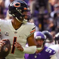 Bears QB Justin Fields plays in NFL week 16 game