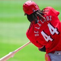 Elly De La Cruz looks to hit MLB props today - April 16, 2025