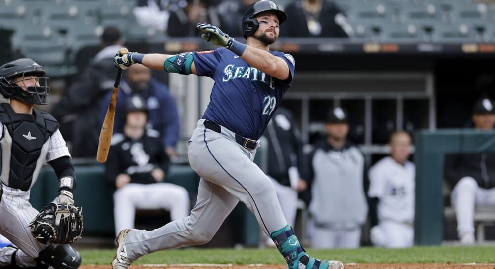 Cal Raleigh attempts to hit home run prop picks - May 30, 2025