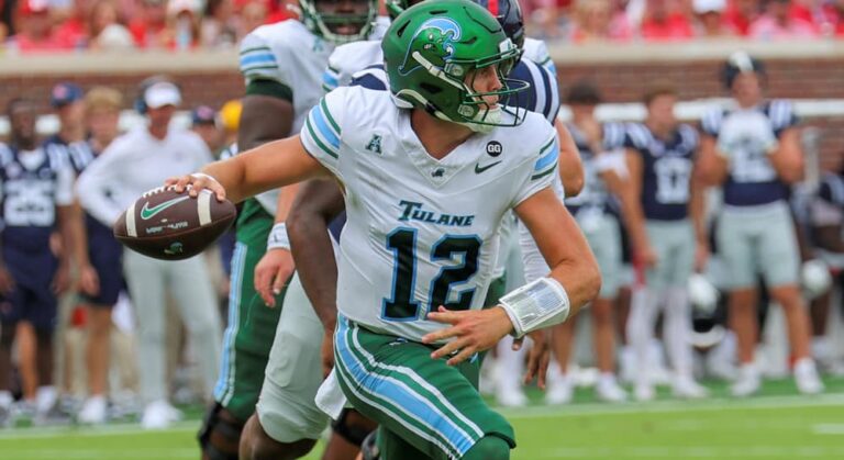 East Carolina vs Tulane Picks and Predictions | Thursday College Football Picks October 9