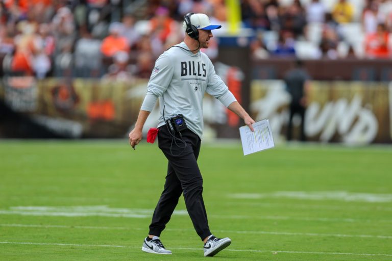 2026 NFL Coach of the Year Odds, Picks & Predictions: Best Bets